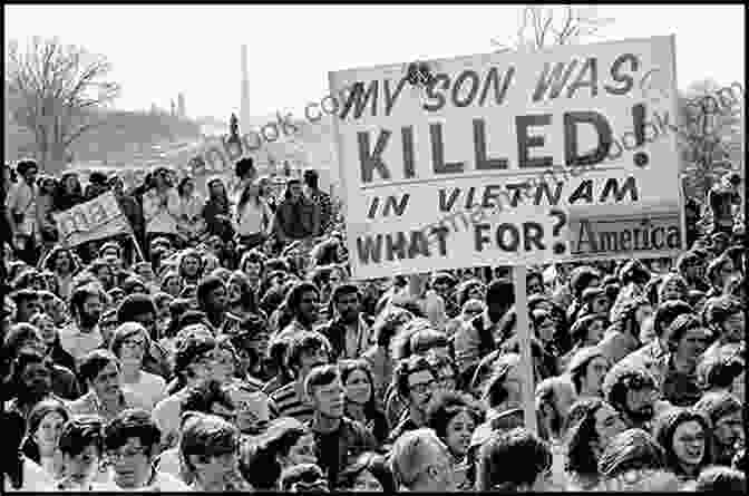 Anti War Protests During The Vietnam War The Best And The Brightest: Kennedy Johnson Administrations (Modern Library)
